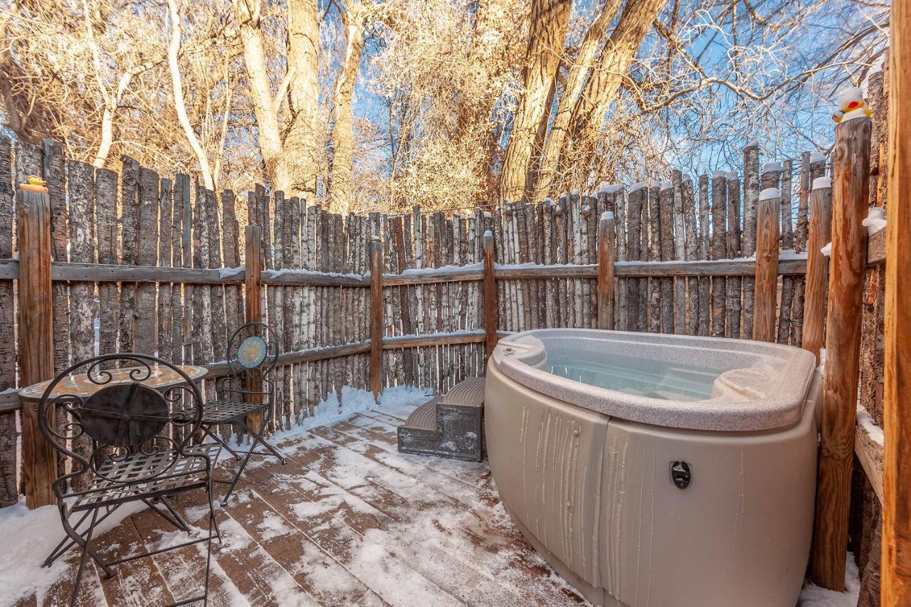 Adobe&Pines Inn Bed&Breakfast Ranchos de Taos Exterior foto
