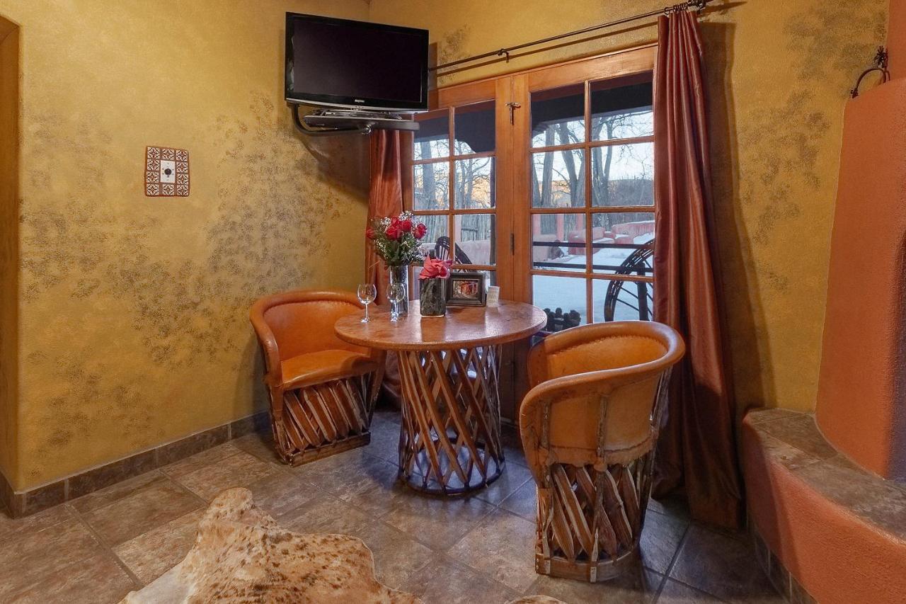 Adobe&Pines Inn Bed&Breakfast Ranchos de Taos Exterior foto